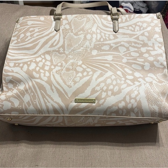 Betsey Johnson Large Box Tote with Laptop Pocket - Picture 7 of 10